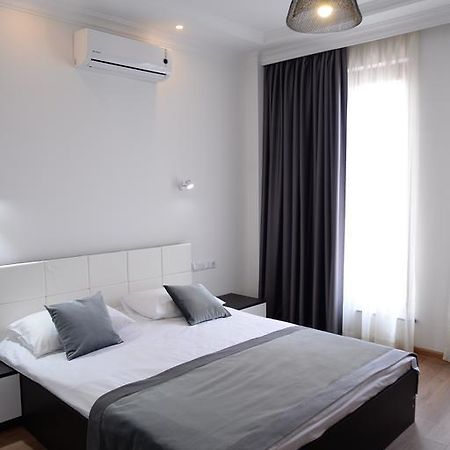 Guest House Gantiadi Batumi Luaran gambar