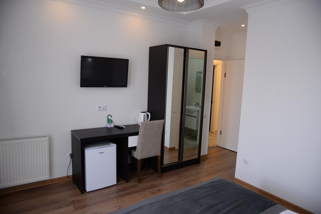 Guest House Gantiadi Batumi Luaran gambar