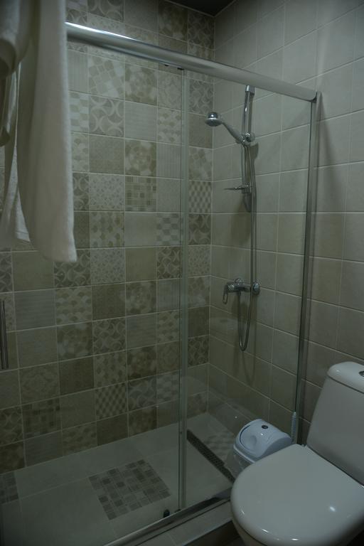 Guest House Gantiadi Batumi Luaran gambar