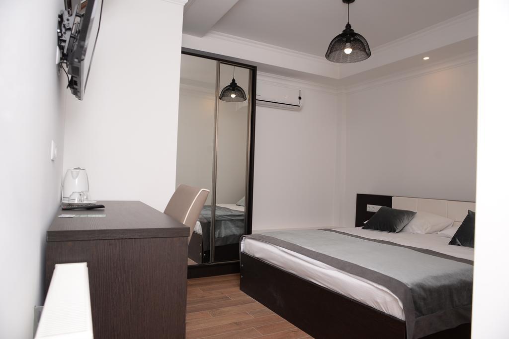 Guest House Gantiadi Batumi Luaran gambar